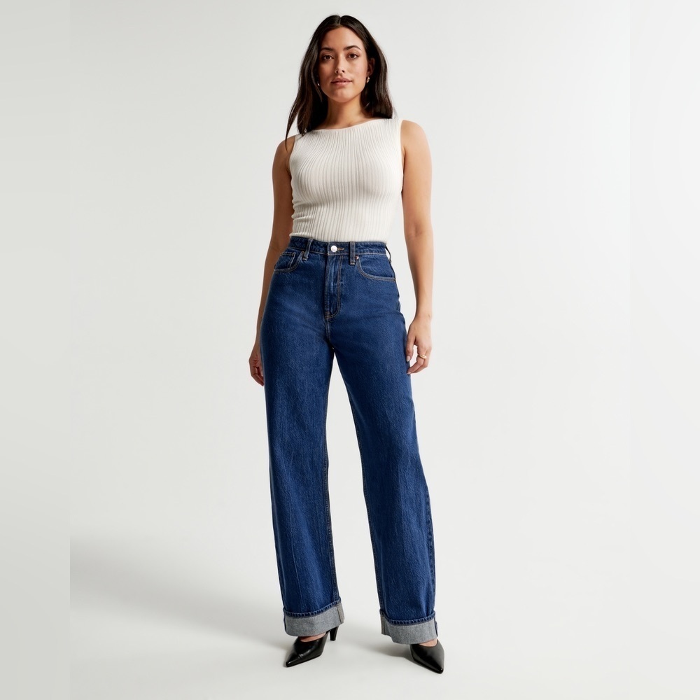 Abercrombie & Fitch Curve Love High Rise Loose Jeans Size 22 NWT Brand New